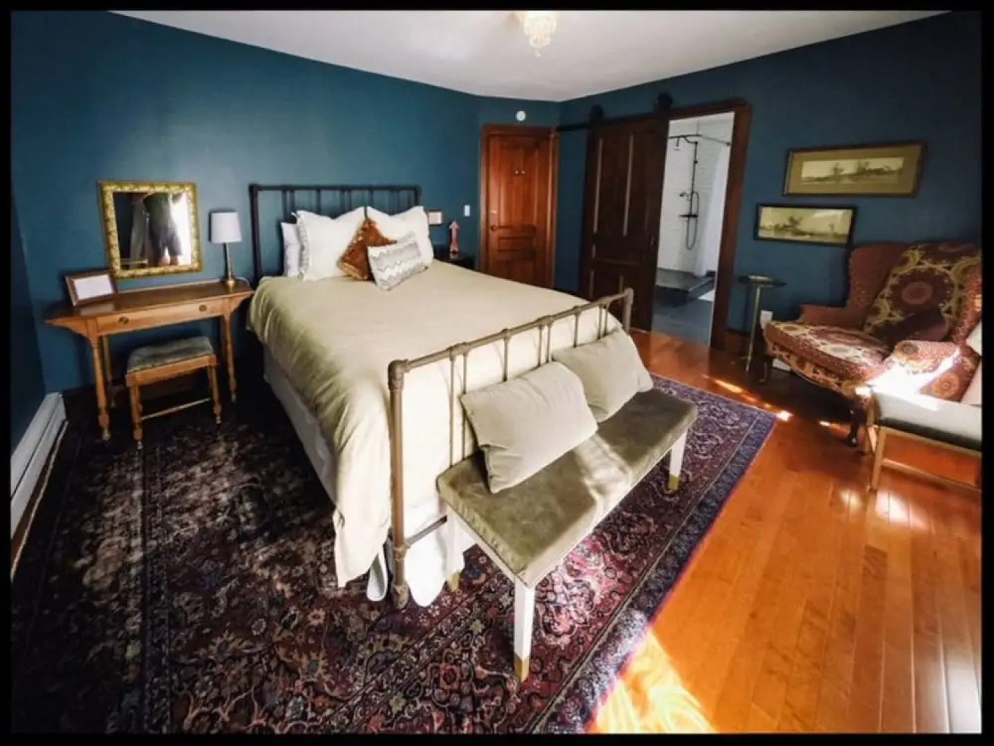 Burdett House Bed & Breakfast