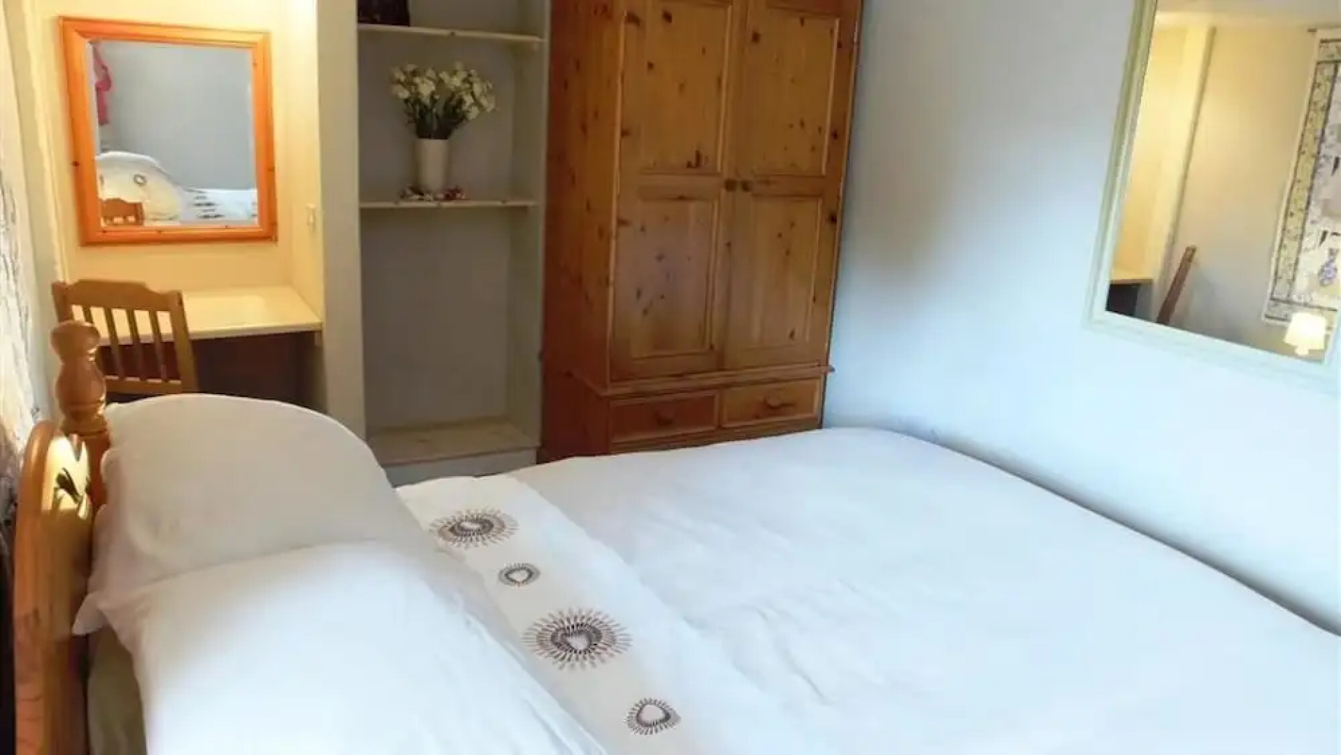 Cosheston Apartments 5