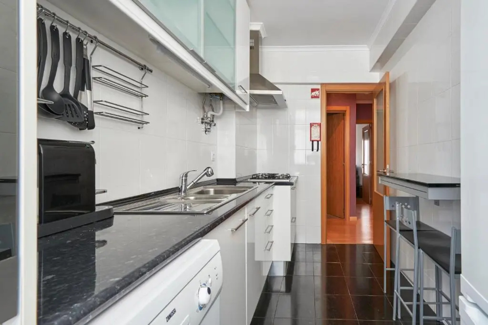 In Bed with Lisbon 4E