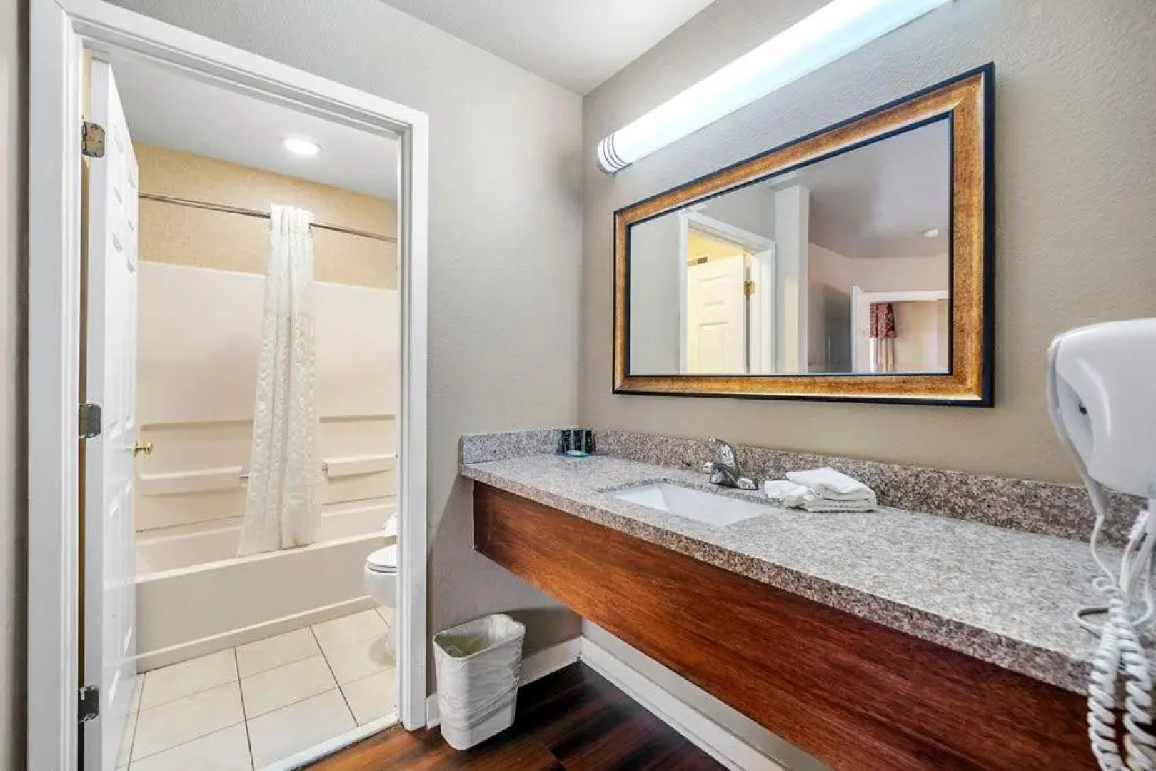 Quality Suites Atlanta Buckhead Village North