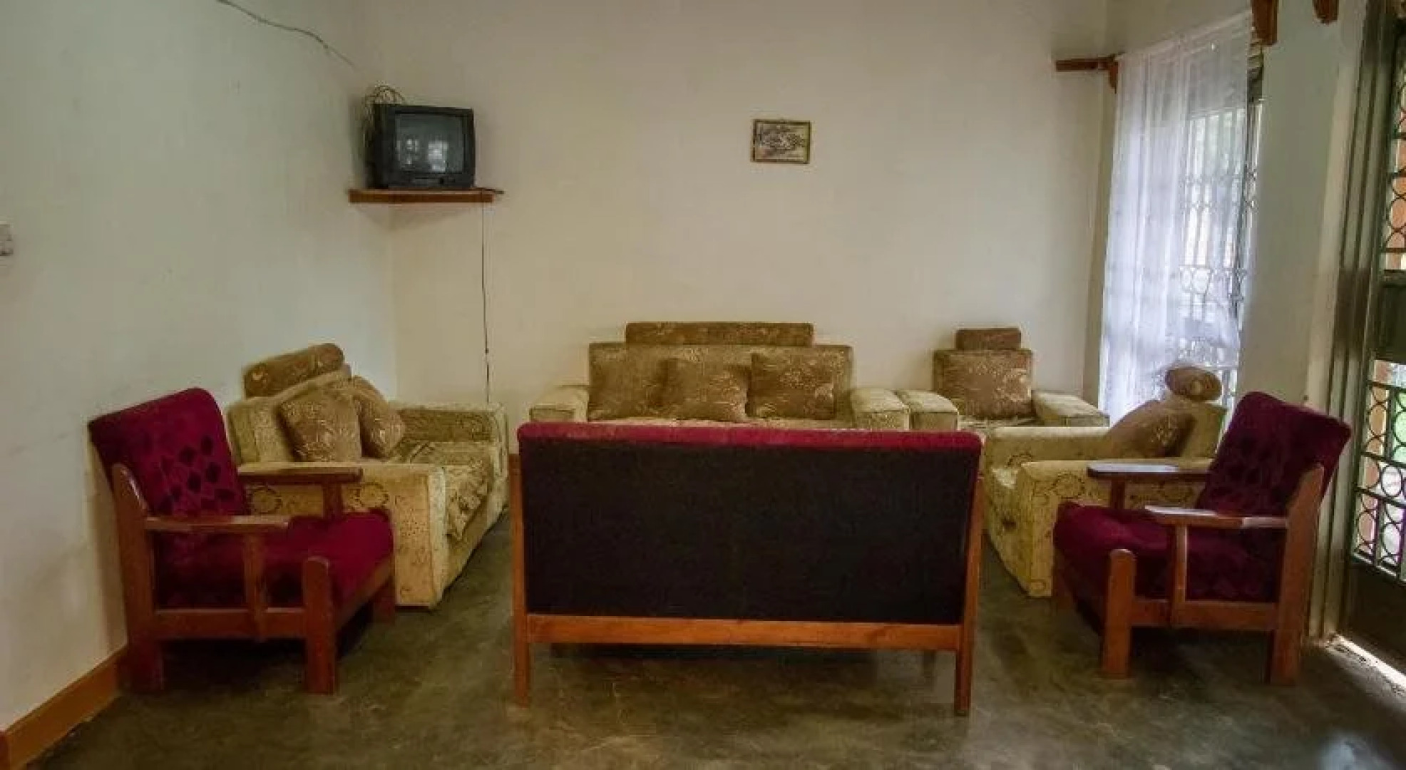 Virunga Campsite and Backpackers