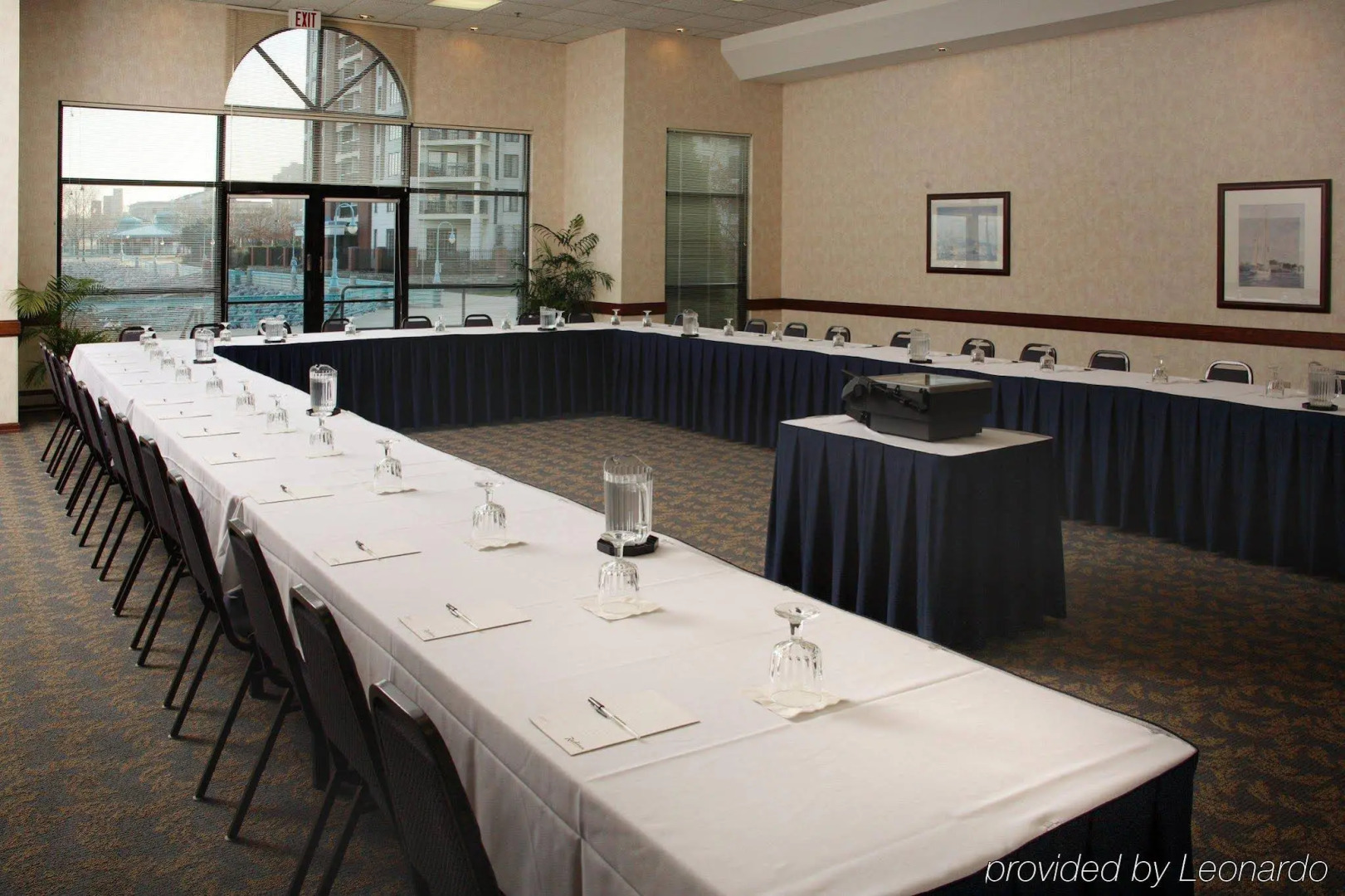 Doubletree by Hilton Hotel Racine Harbourwalk