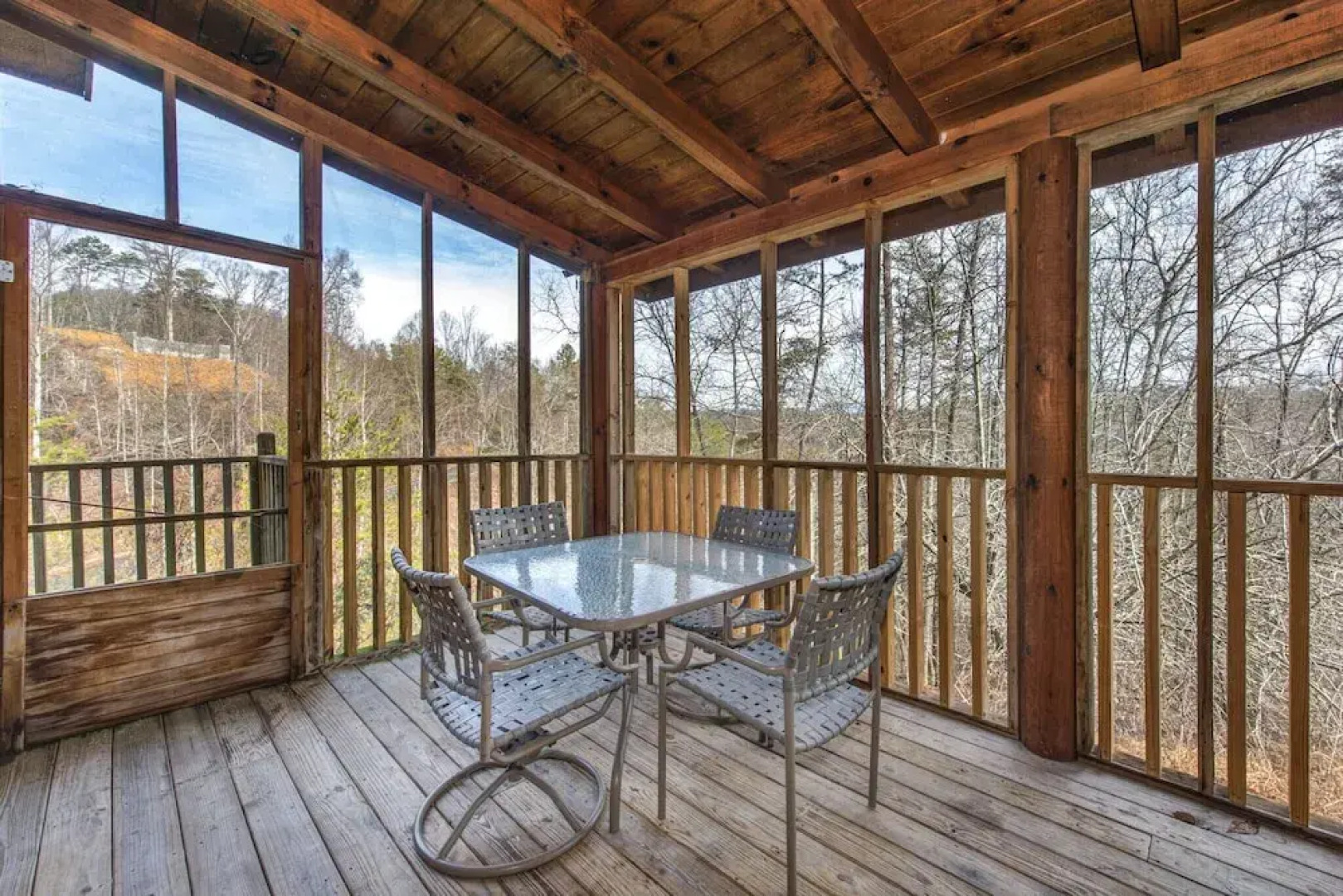 Woodland Wonder w/ Hot Tub and Pool Table!