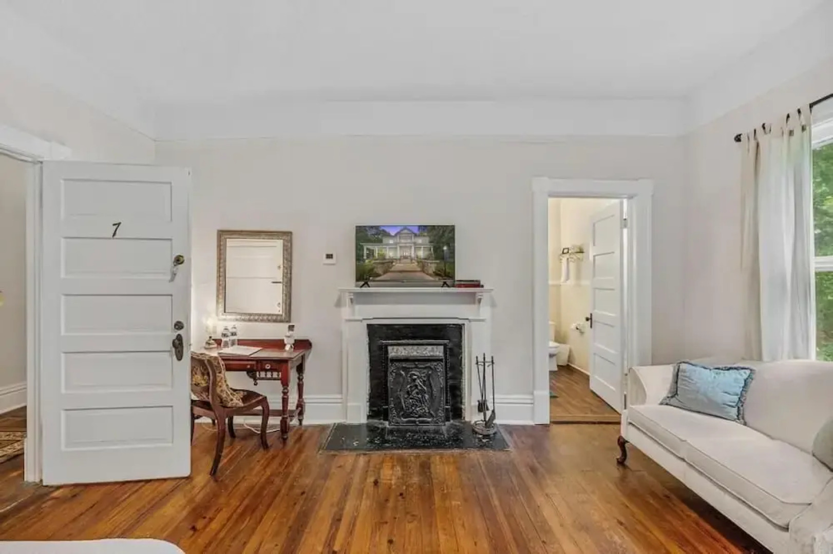 The Veranda Historic Inn