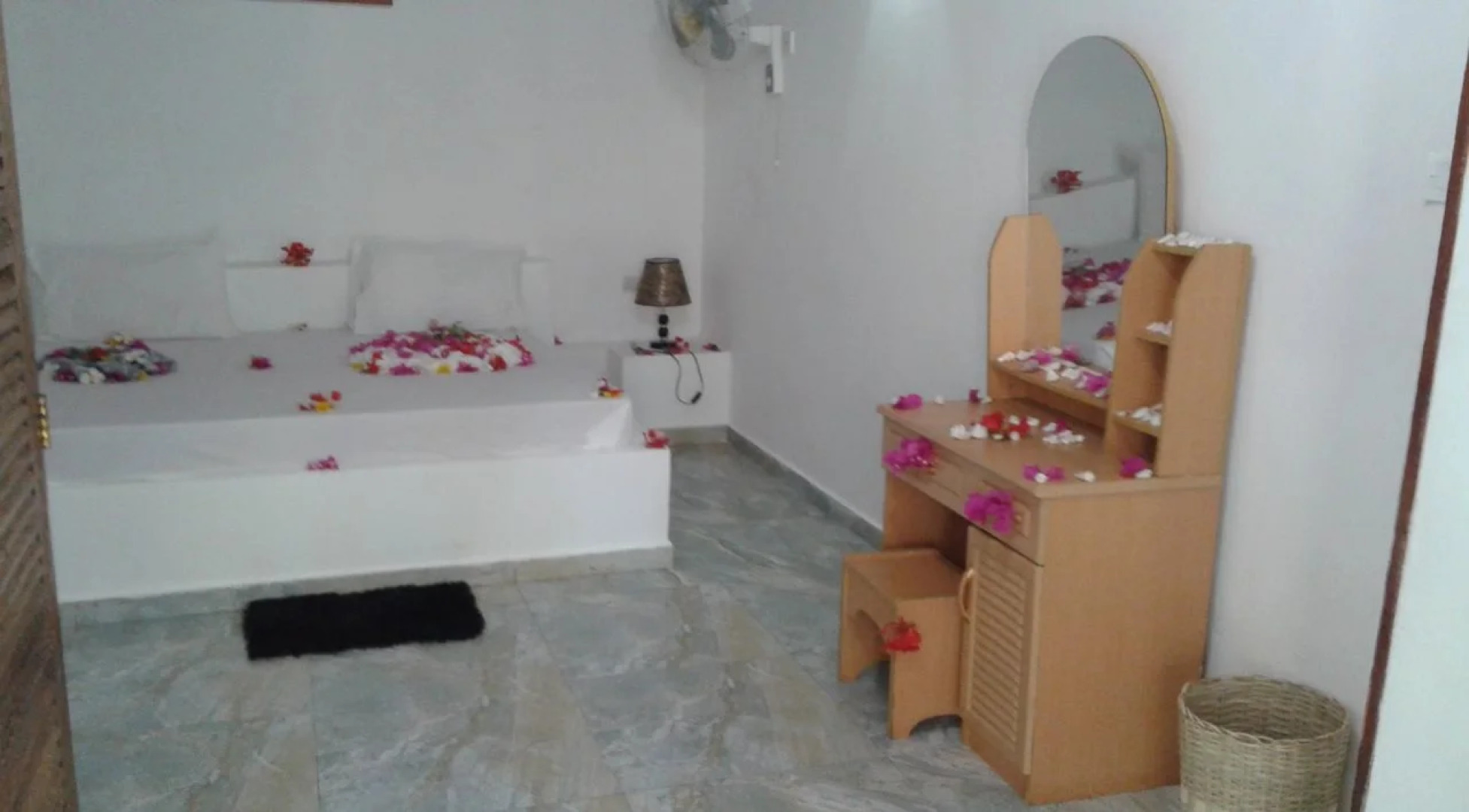 White Beach Hotel Zanzibar