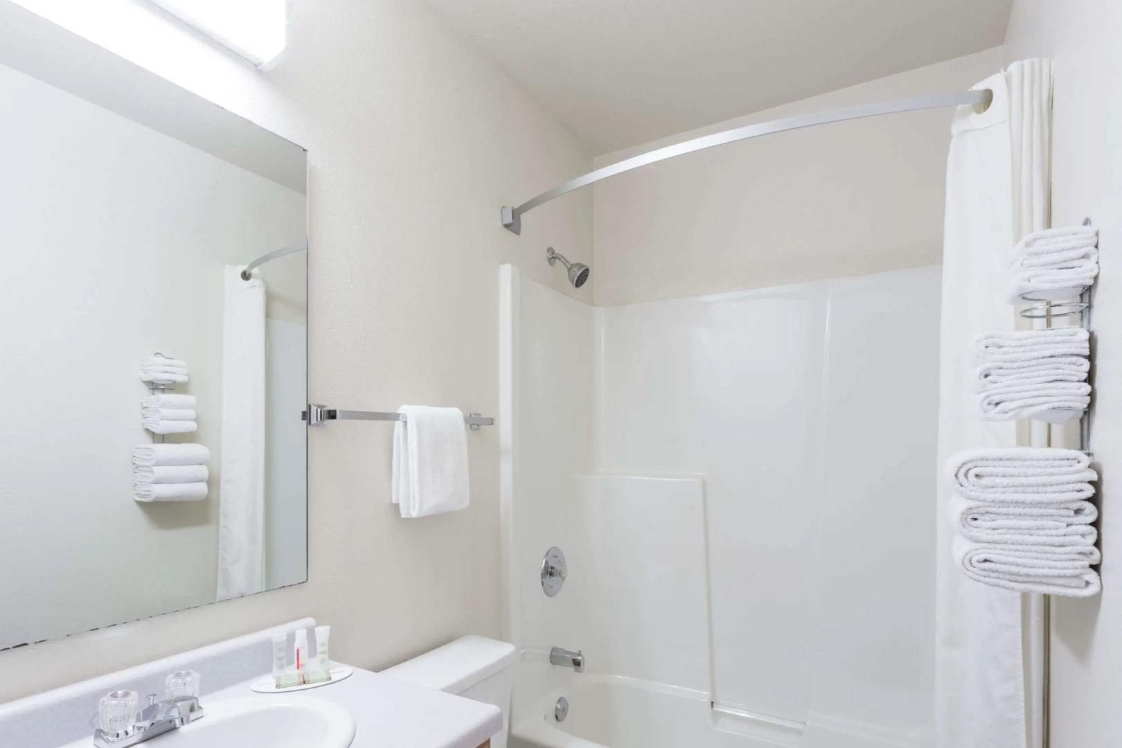 Super 8 by Wyndham Moose Jaw SK