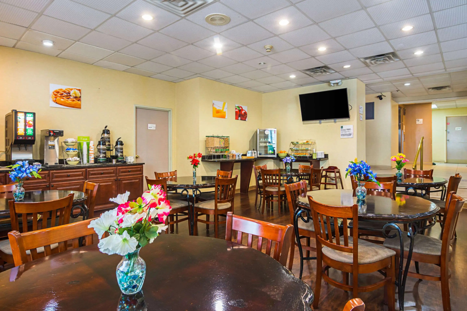 Quality Suites Atlanta Airport East