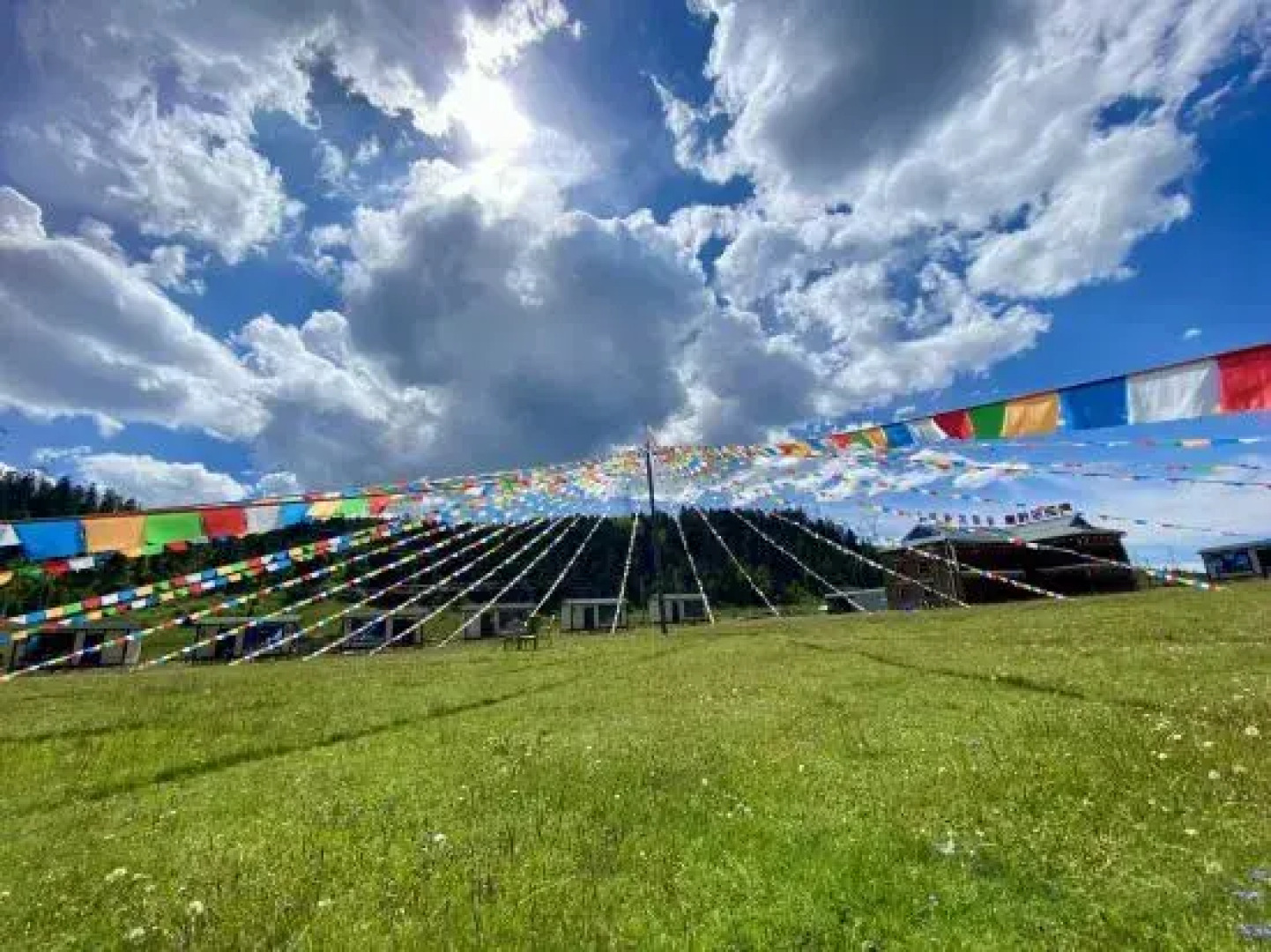 Shangri Boutique Hotel