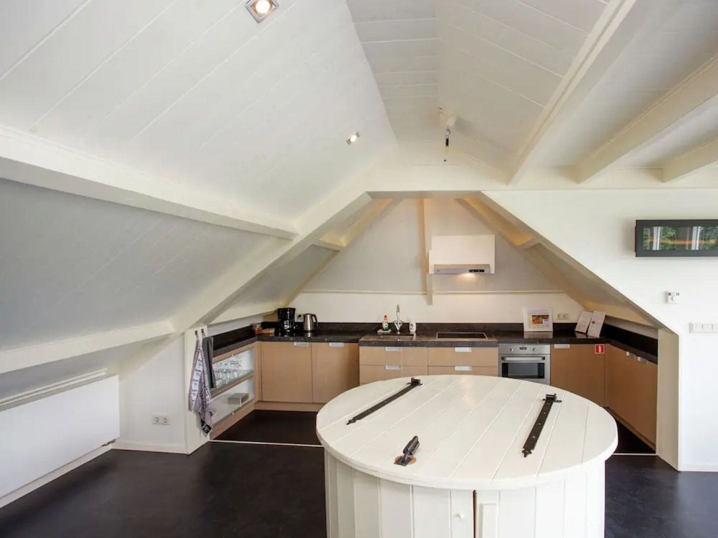 Lush Holiday Home in Oeffelt with 2 Saunas & Hot Tubs