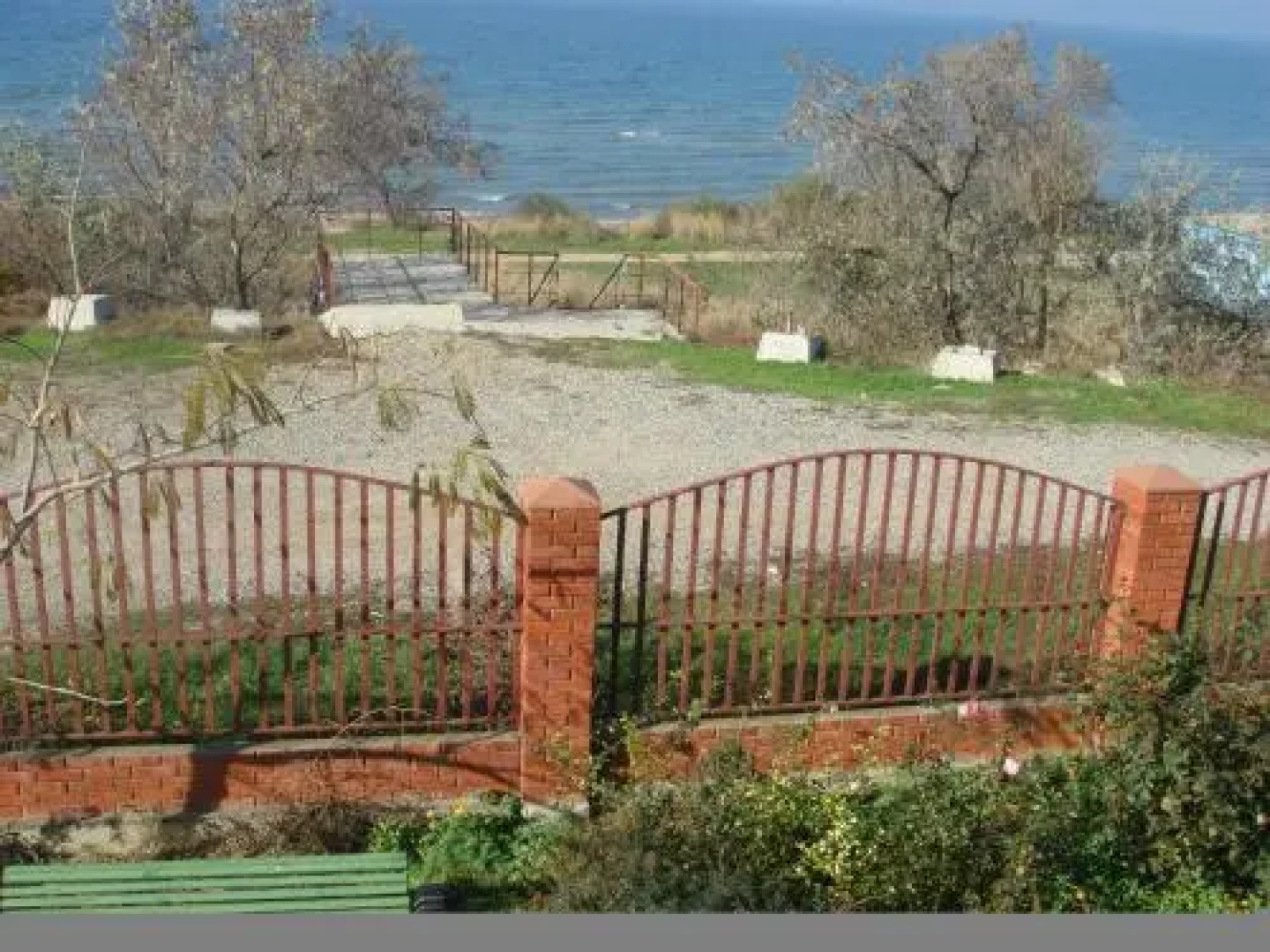 Na Beregu Guest House