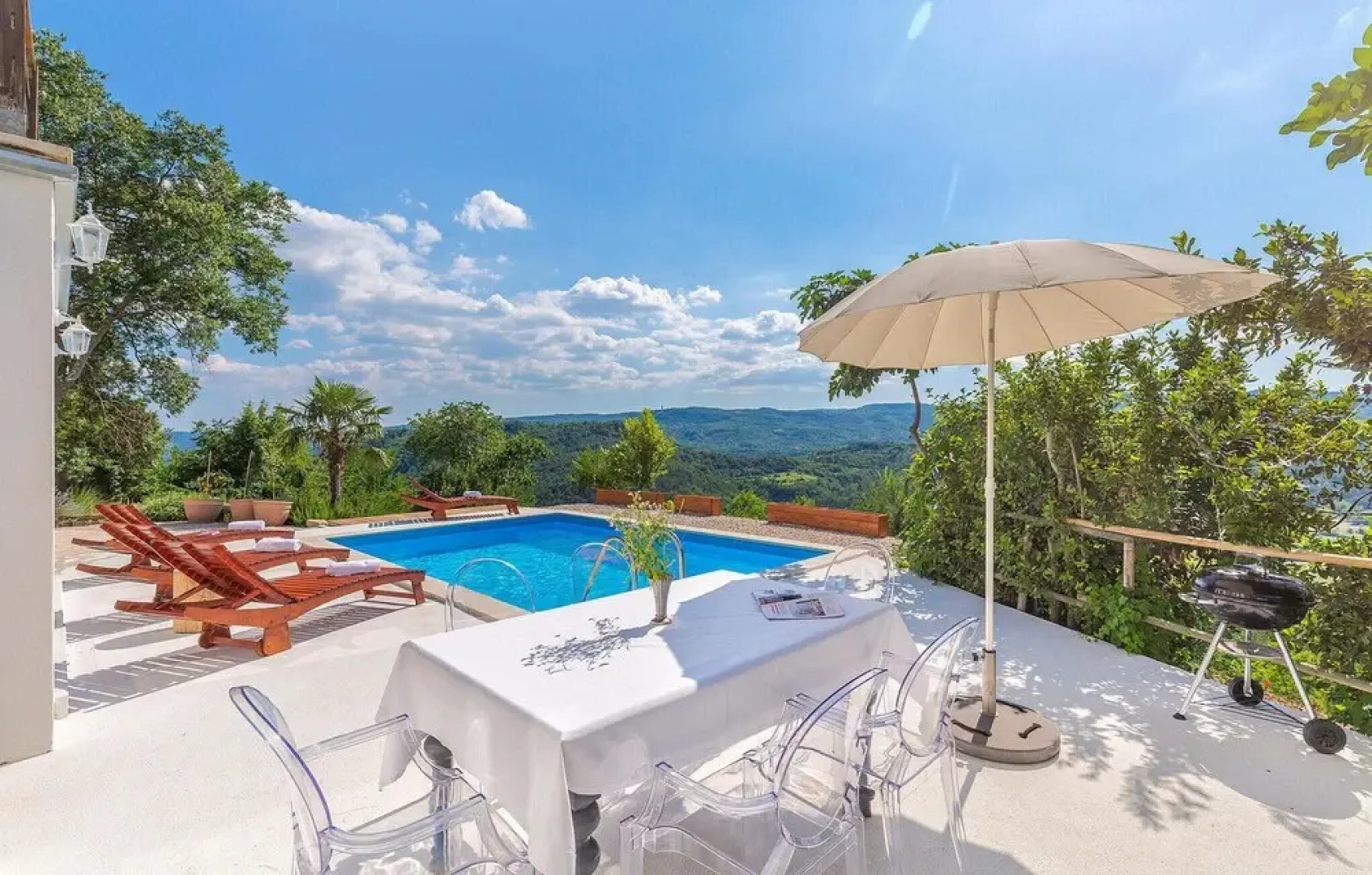 Stunning Home in Podpican With Outdoor Swimming Pool, Wifi and 3 Bedrooms