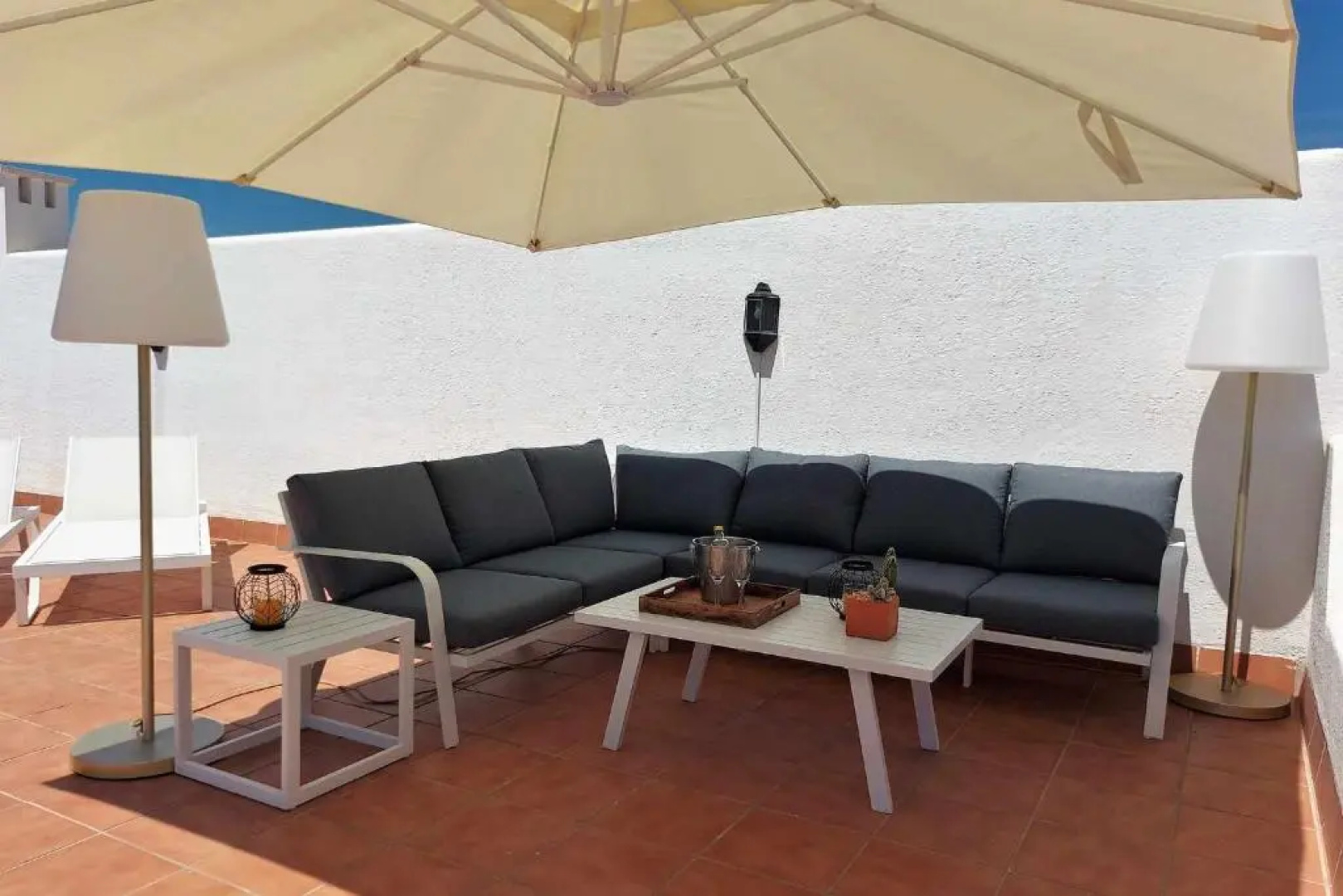 Marysol apartamento de lujo balcón azotea piscina comun a la playa