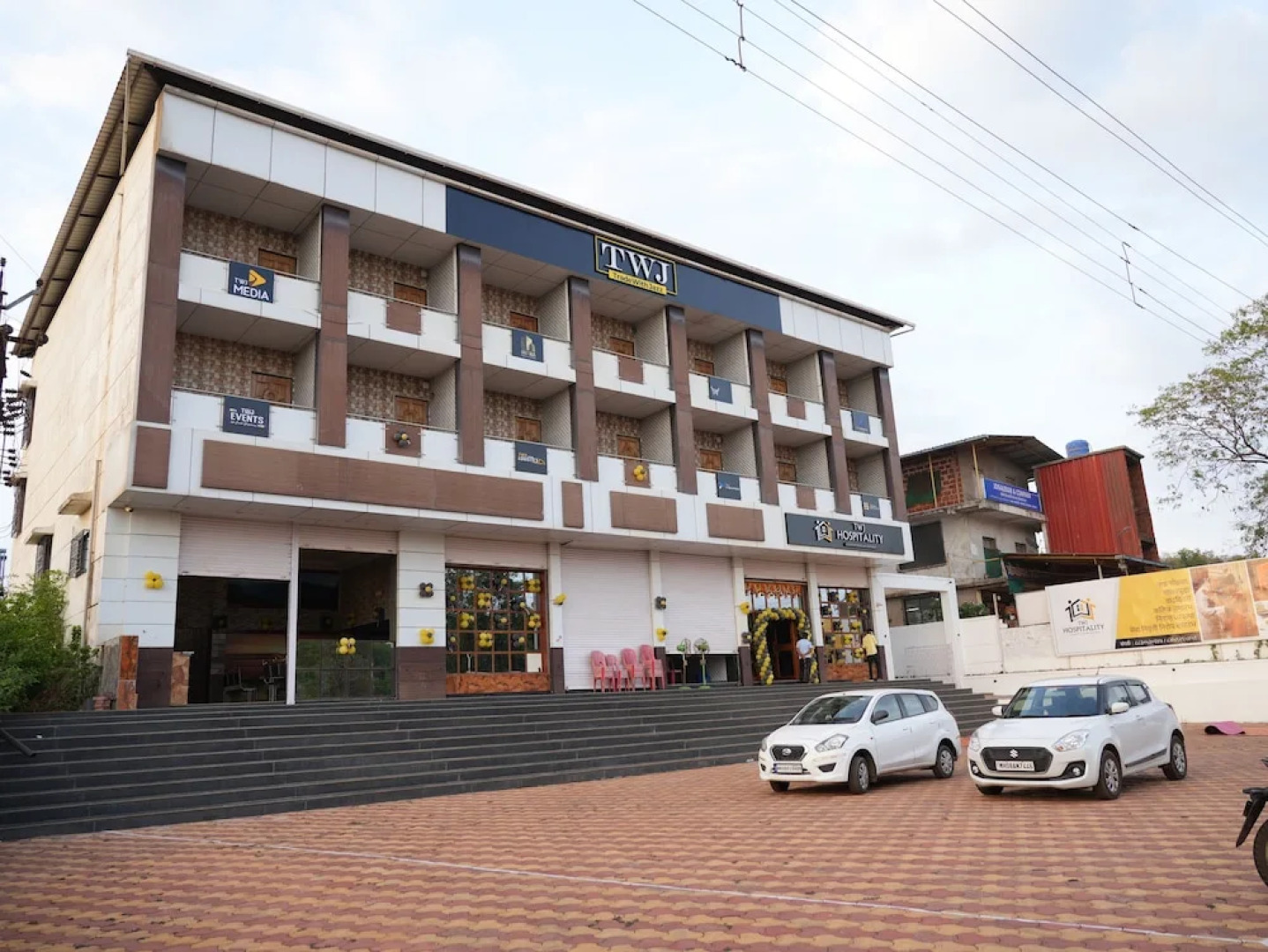 Hotel Nakshtra, Shrungartali