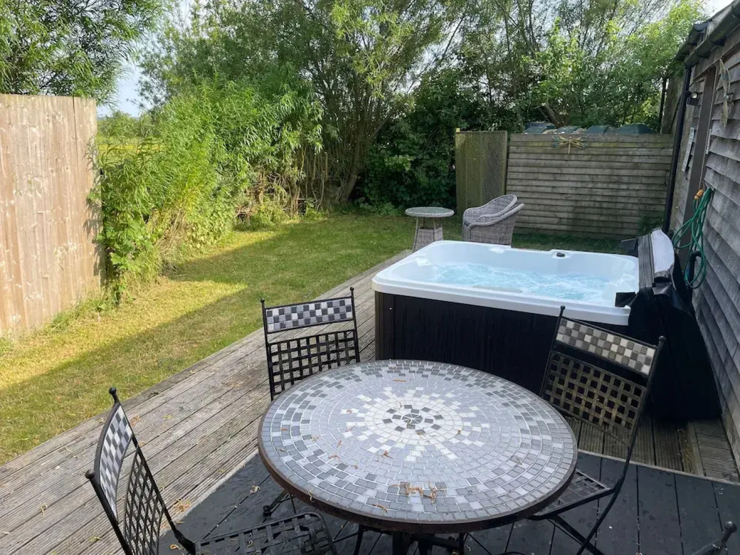 Meagill Cottage, Sleeps 4 With Hot Tub & Parking