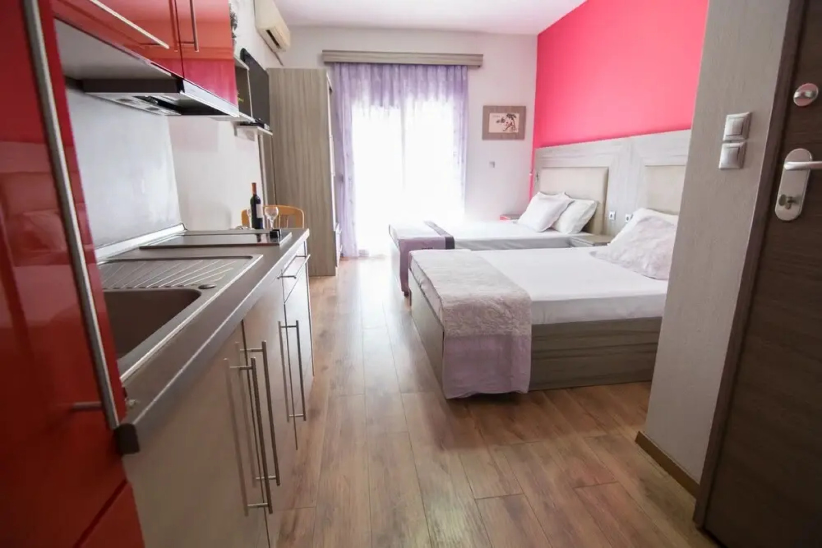 Avra Comfort Rooms- Family