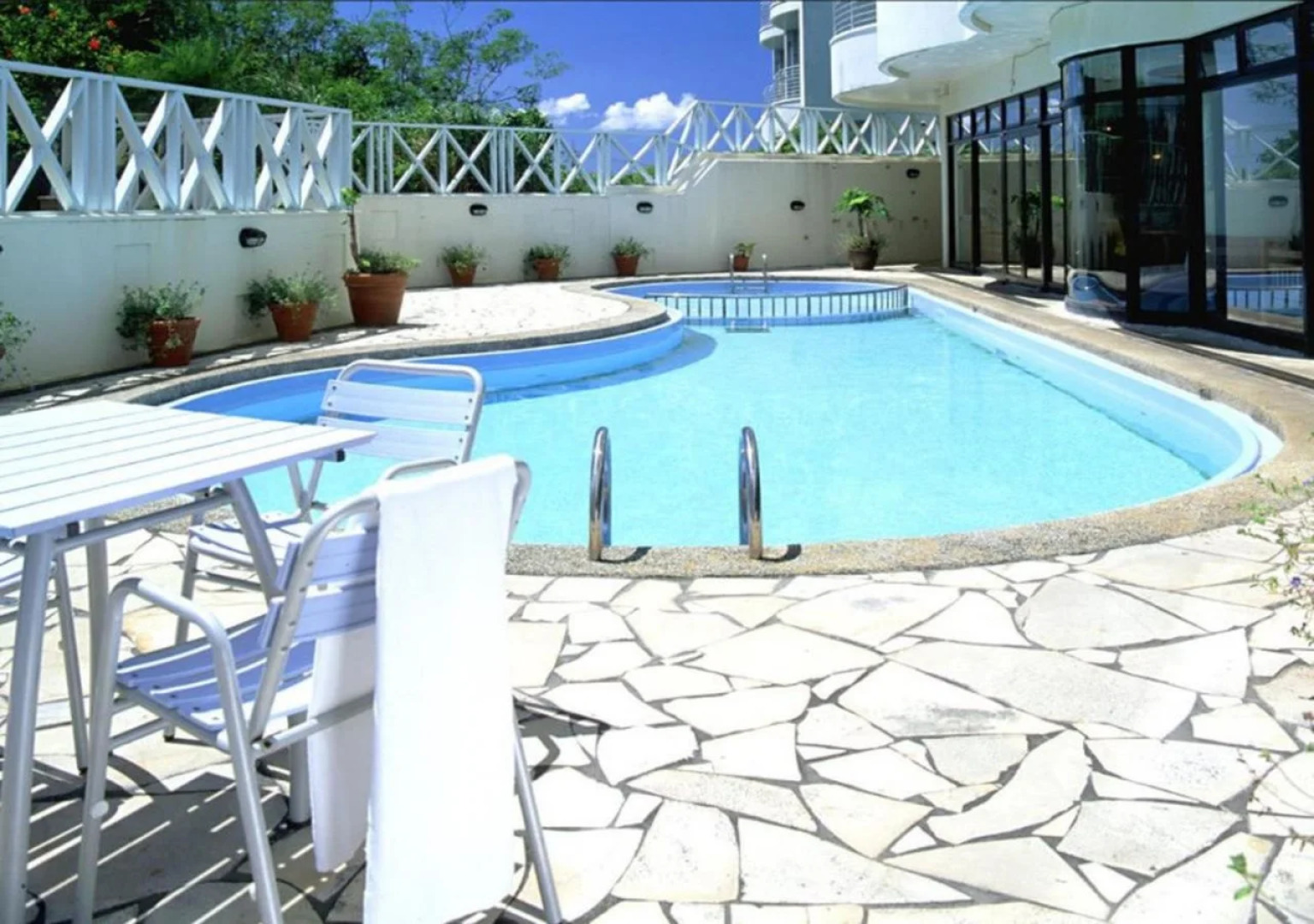 Hotel Yugaf Inn Bise