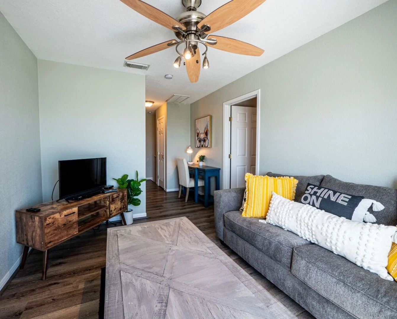 Sweet Caroline by RedAwning