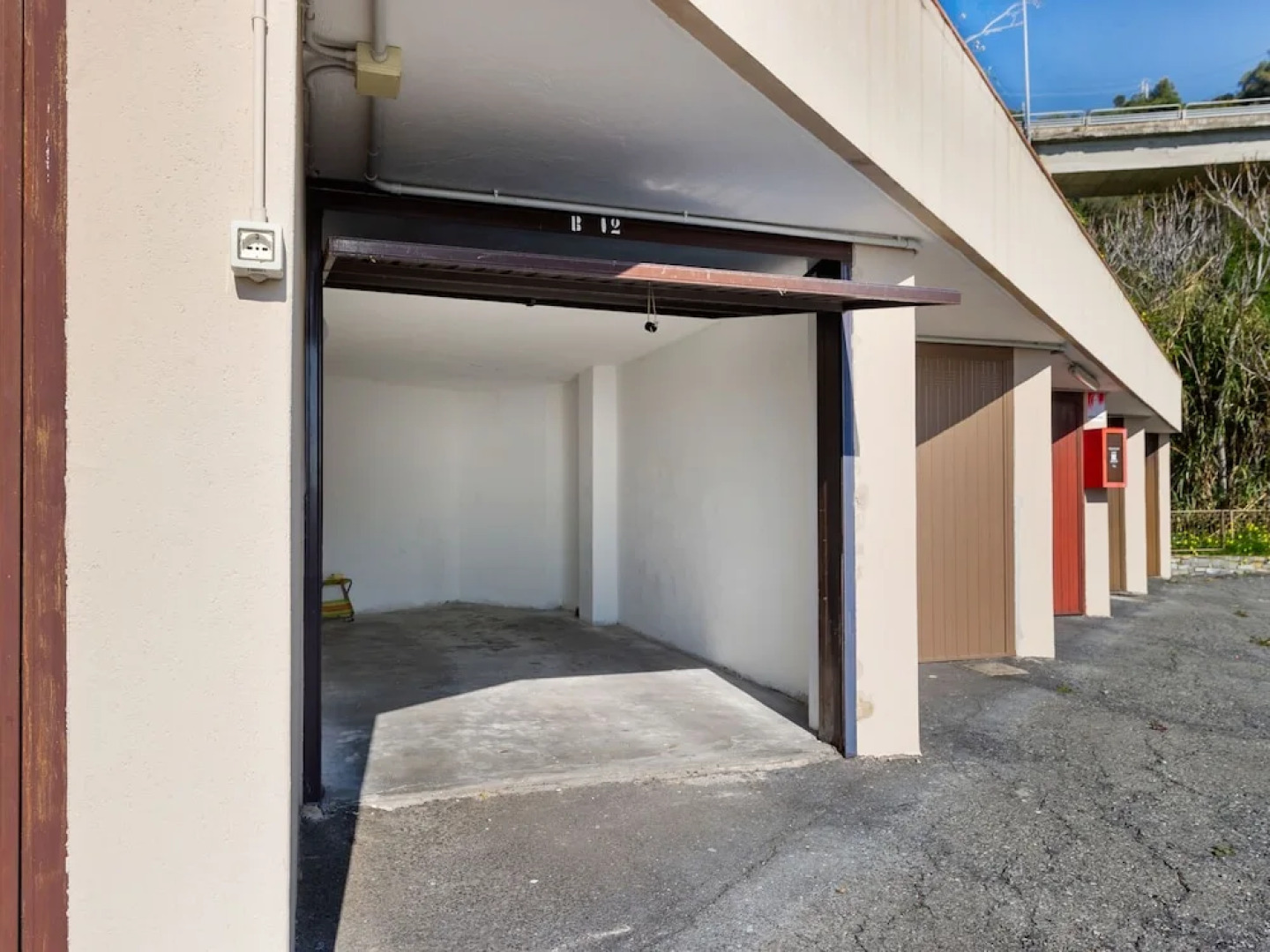 Snug Apartment in Ospedaletti With Swimming Pool