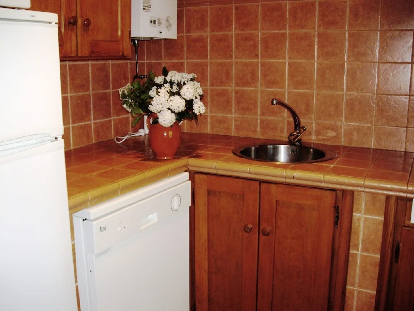 Rural Farmhouse in Valencia de Alcántara With Pool