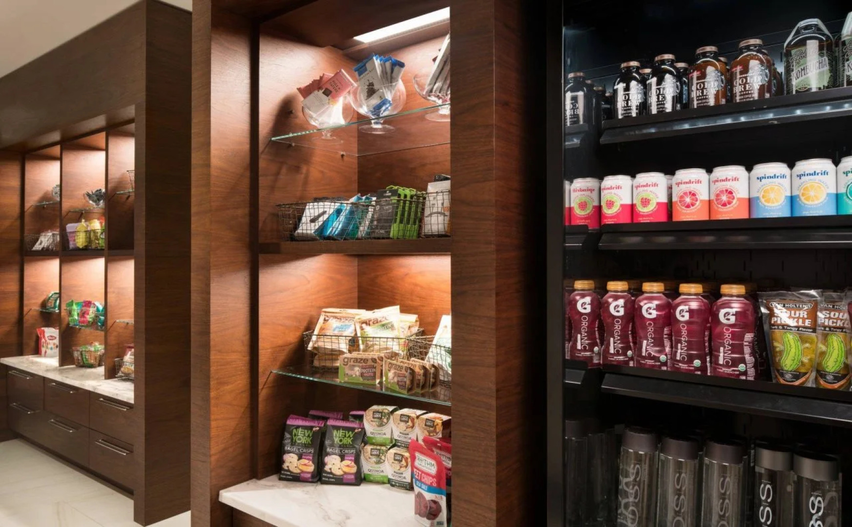 The Jacquard, Autograph Collection