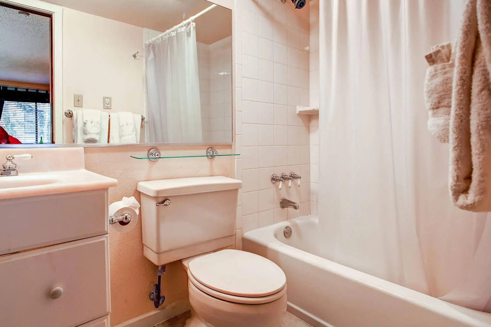 Tannenbaum Condominiums by Ski Country Resorts