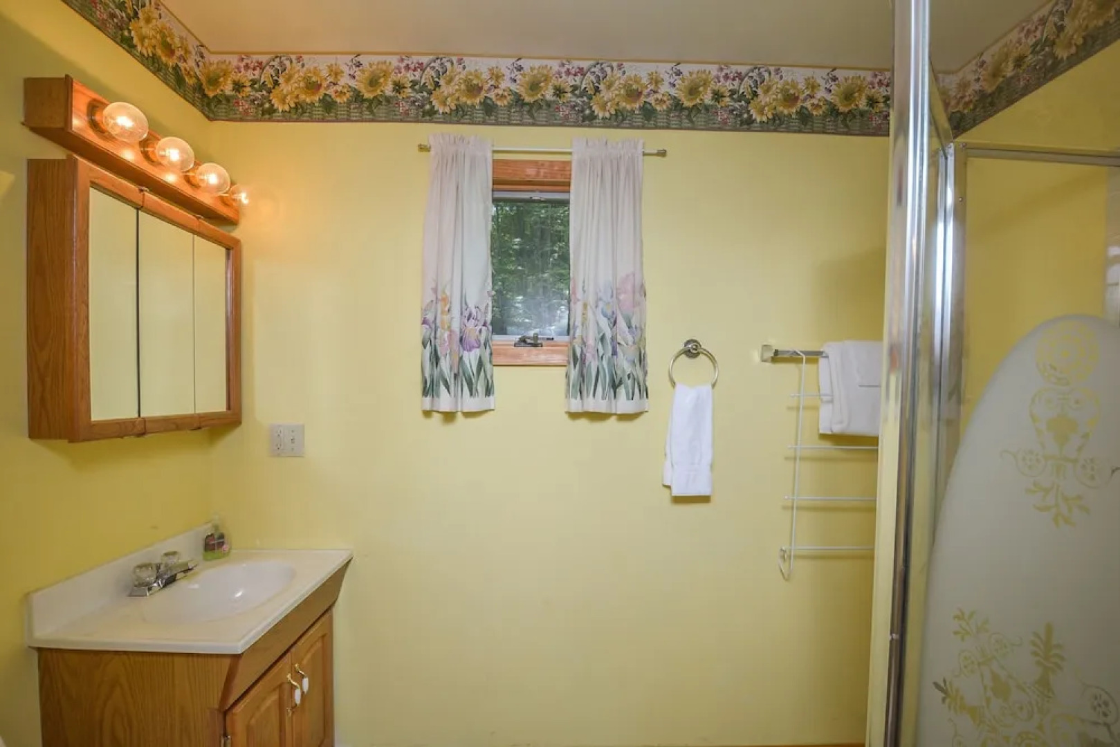 Lakeview Cottage 3 Bedroom House