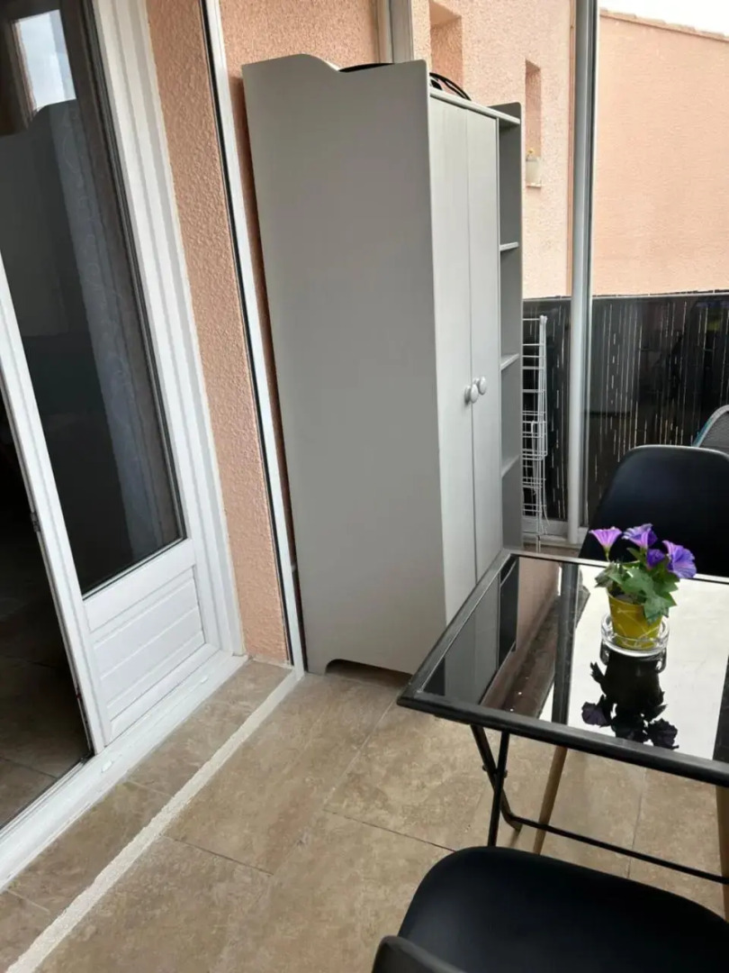 studio climatisé proche port et plages