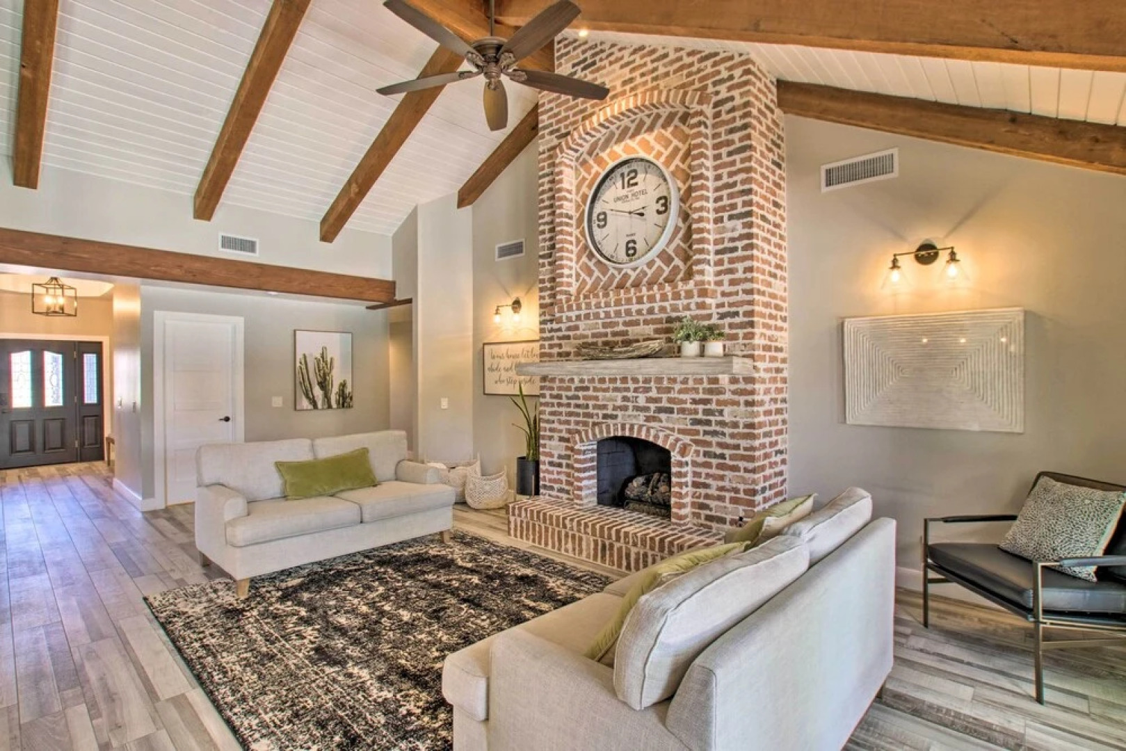 Modern Mesa Escape w/ Pool < 5 Mi to Downtown