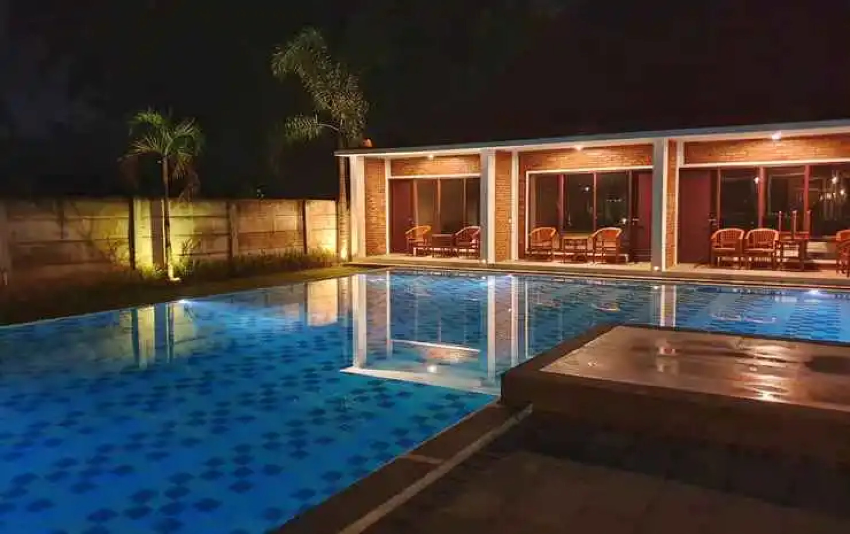 The Nalaya Hotel & Resto