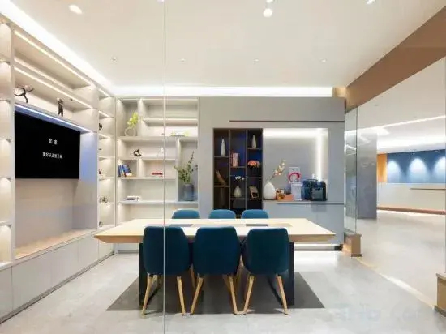 Home Inn Tongchuan New Area Municipal Government Sizheng Street Branch