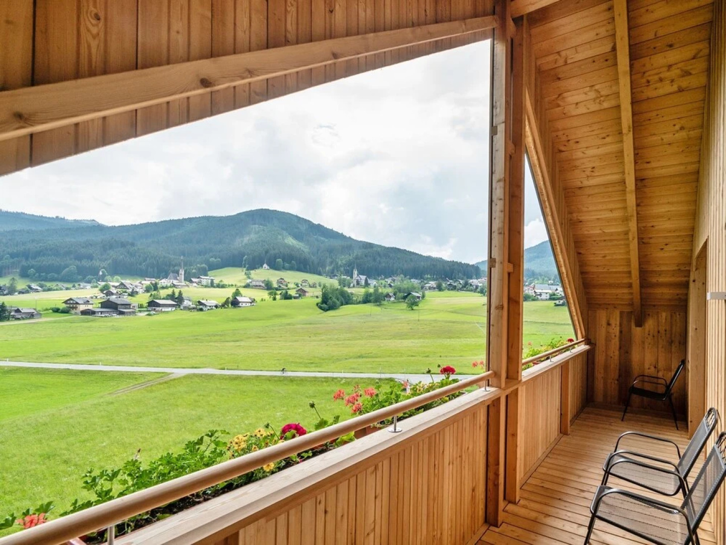 Spacious Apartment in Gosau With Shared Sauna