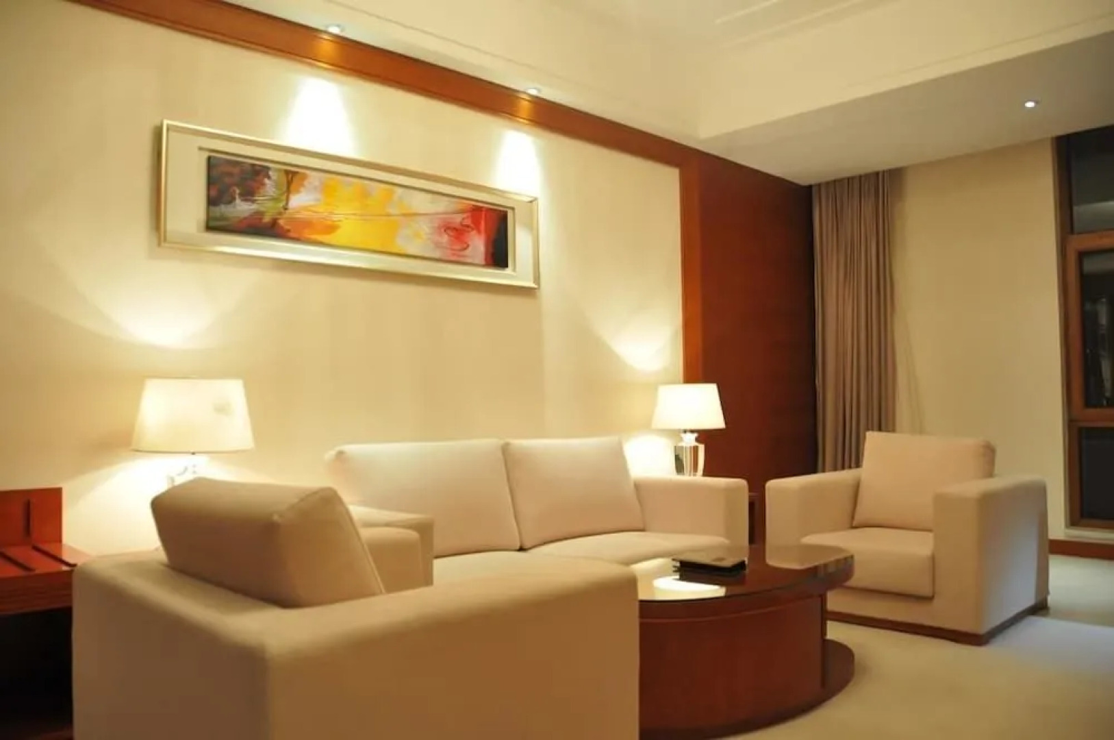 Bolong Lakeview Resort