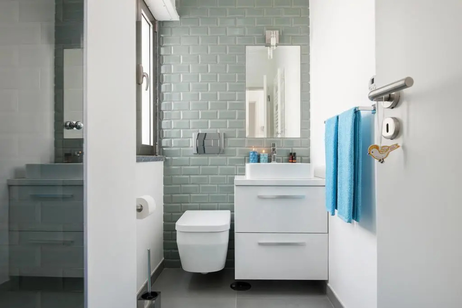 Beachouse - Surf, Bed & Breakfast