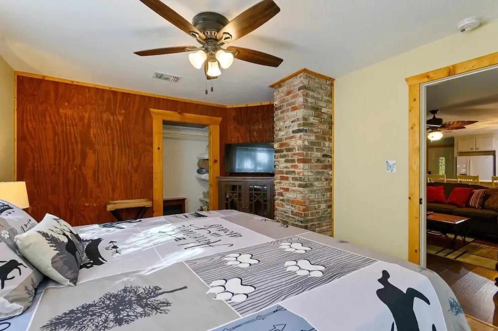 Family Friendly Cottage - Game Room+firepit+smores