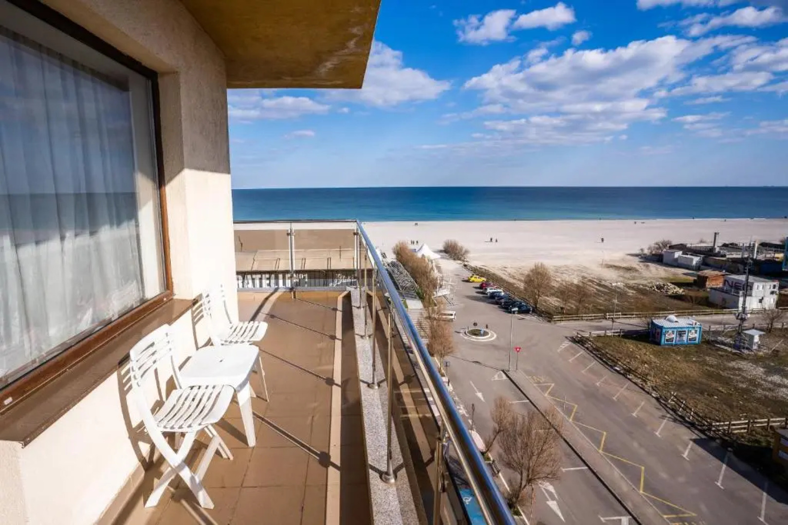 Summerland Sea-View Luxury Apartment