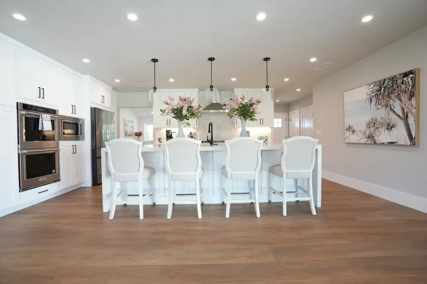 4 bedroom, 2 bathrooms