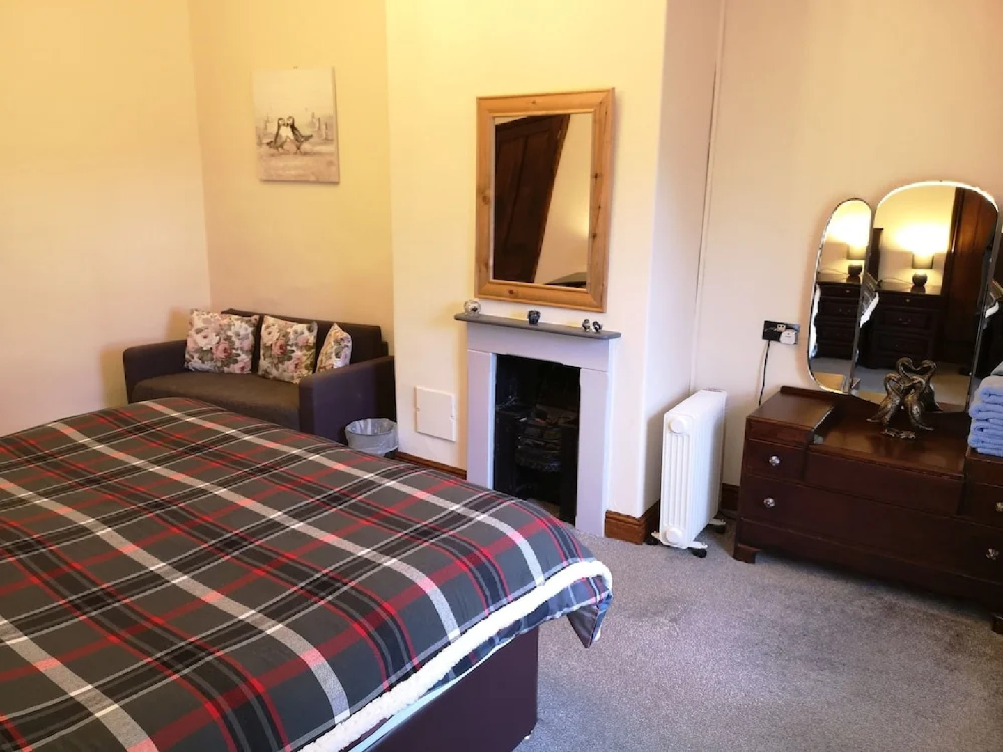 Pathways Holiday Cottage a Delightful 18th Century Stone Cottage in Derbyshire