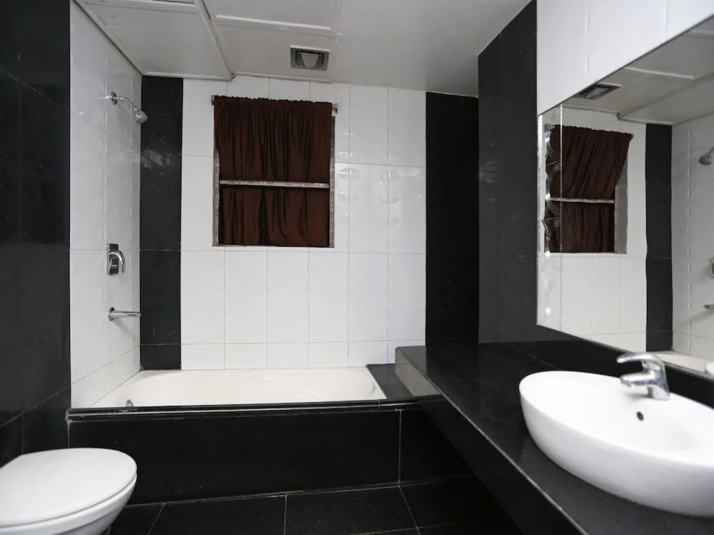 OYO 24855 Ambassador Hotel