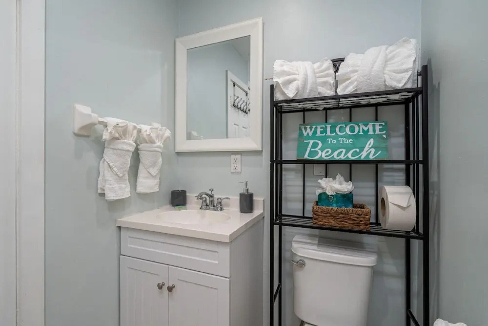 621 Estero - Charming Cozy Cottage by Coastal Vacation Properties