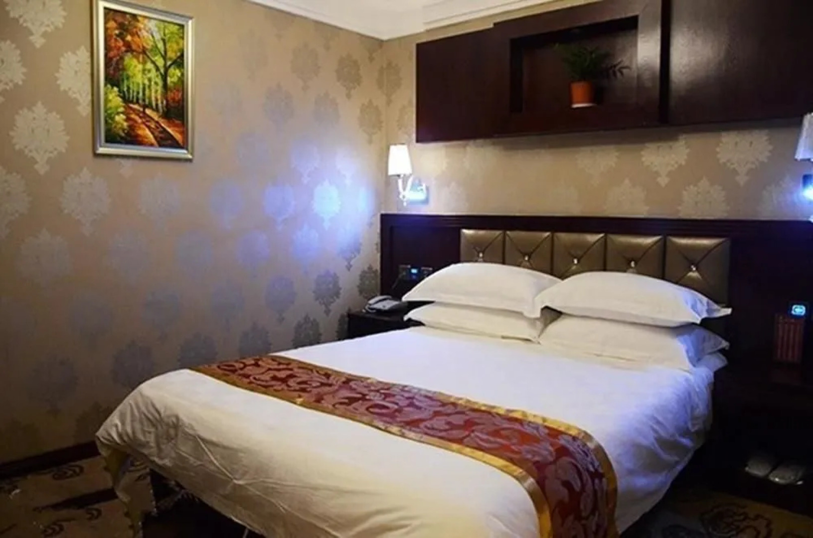 Yichang Xiangjiang No. 1 Hotel