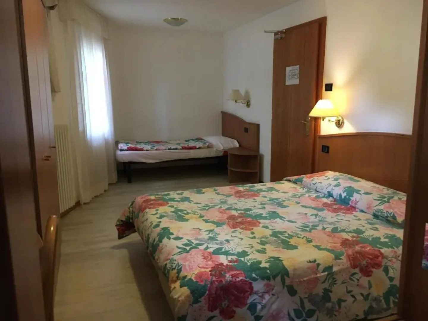 Hotel Enrosadira