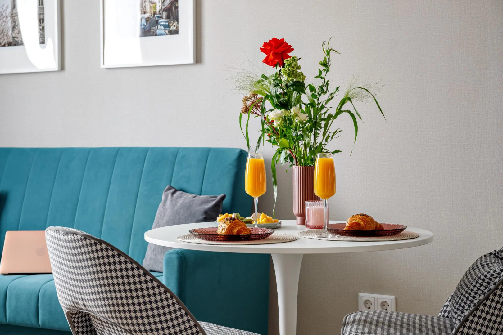 Сутки как дома на улице Героя Пешкова 14/4