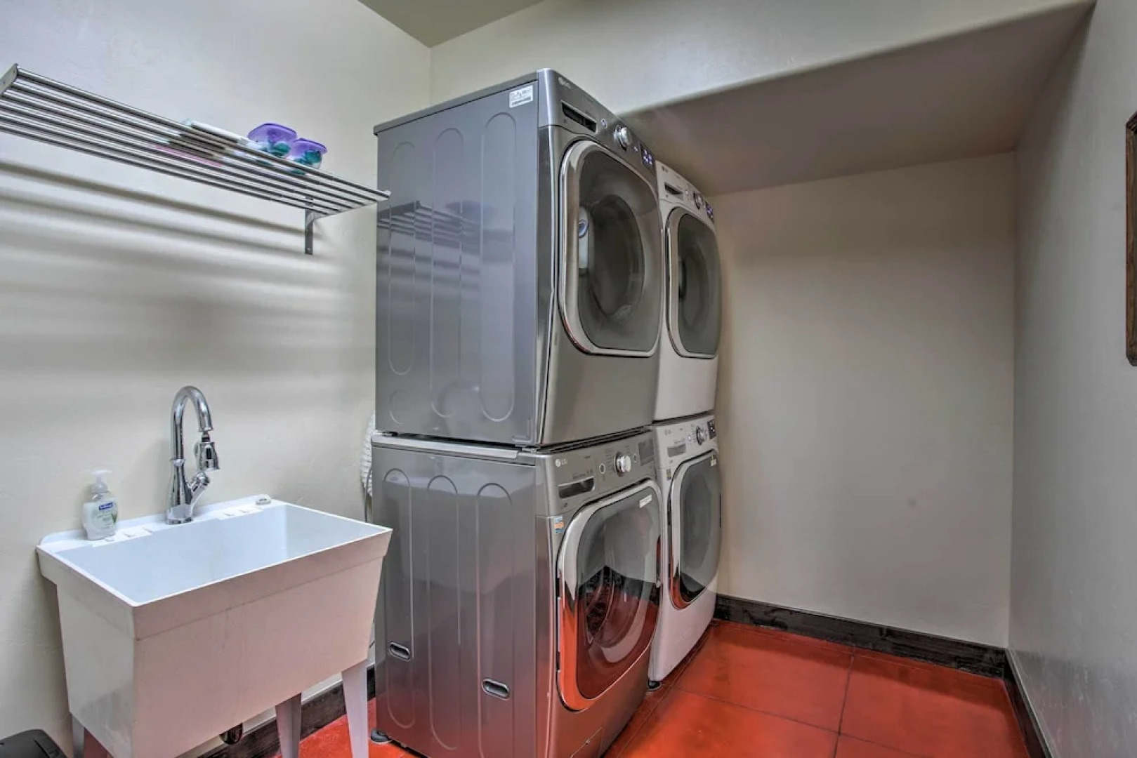 Moab Getaway w/ Ample Parking, Walk to Main Street