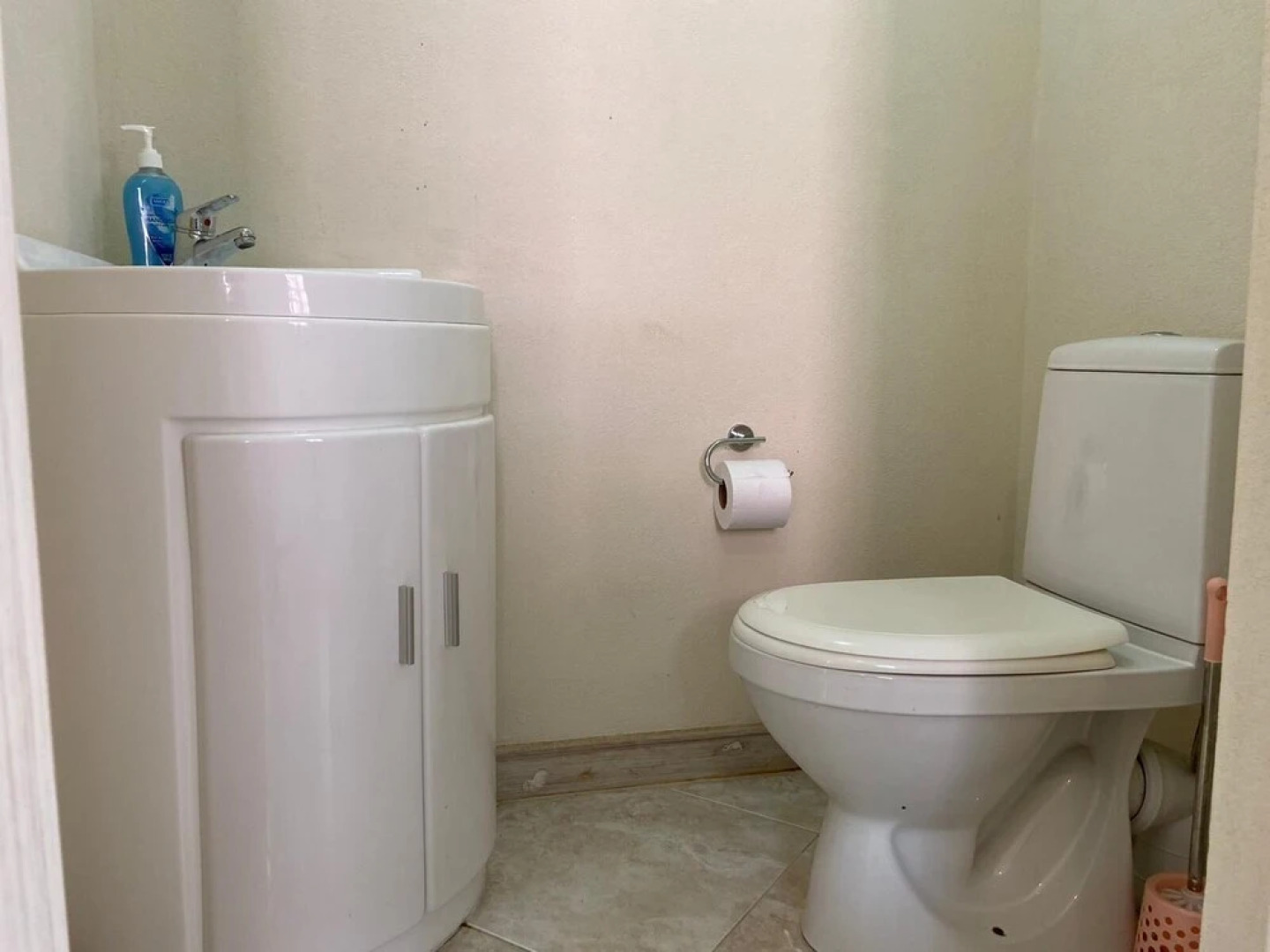 Inviting 2-bed Apartment West Coast Private