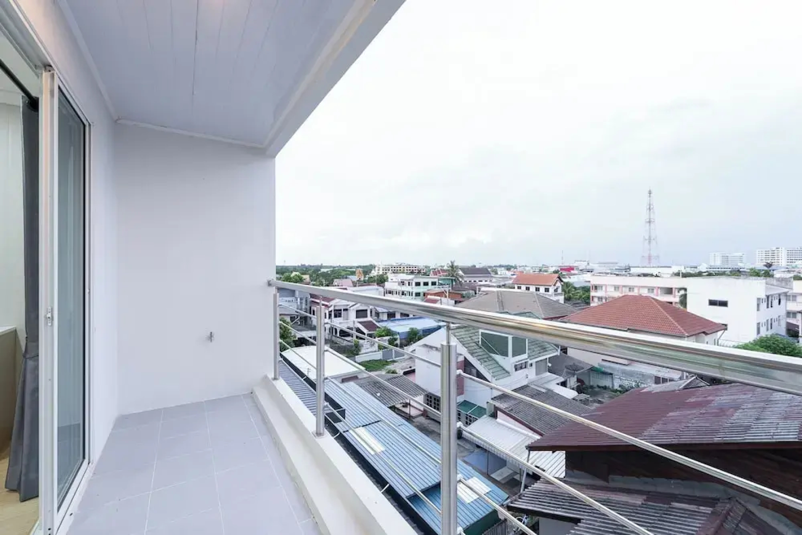 Tj 4711 Residence