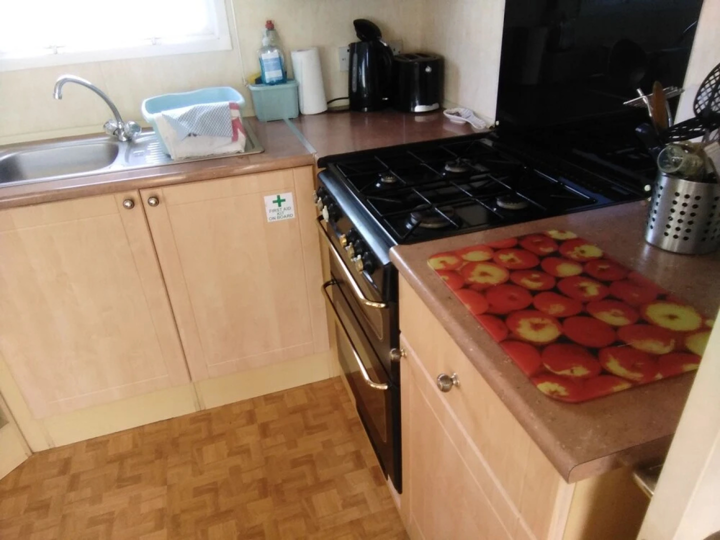 Inviting 3 Bedrooms Caravan gas Central Heating