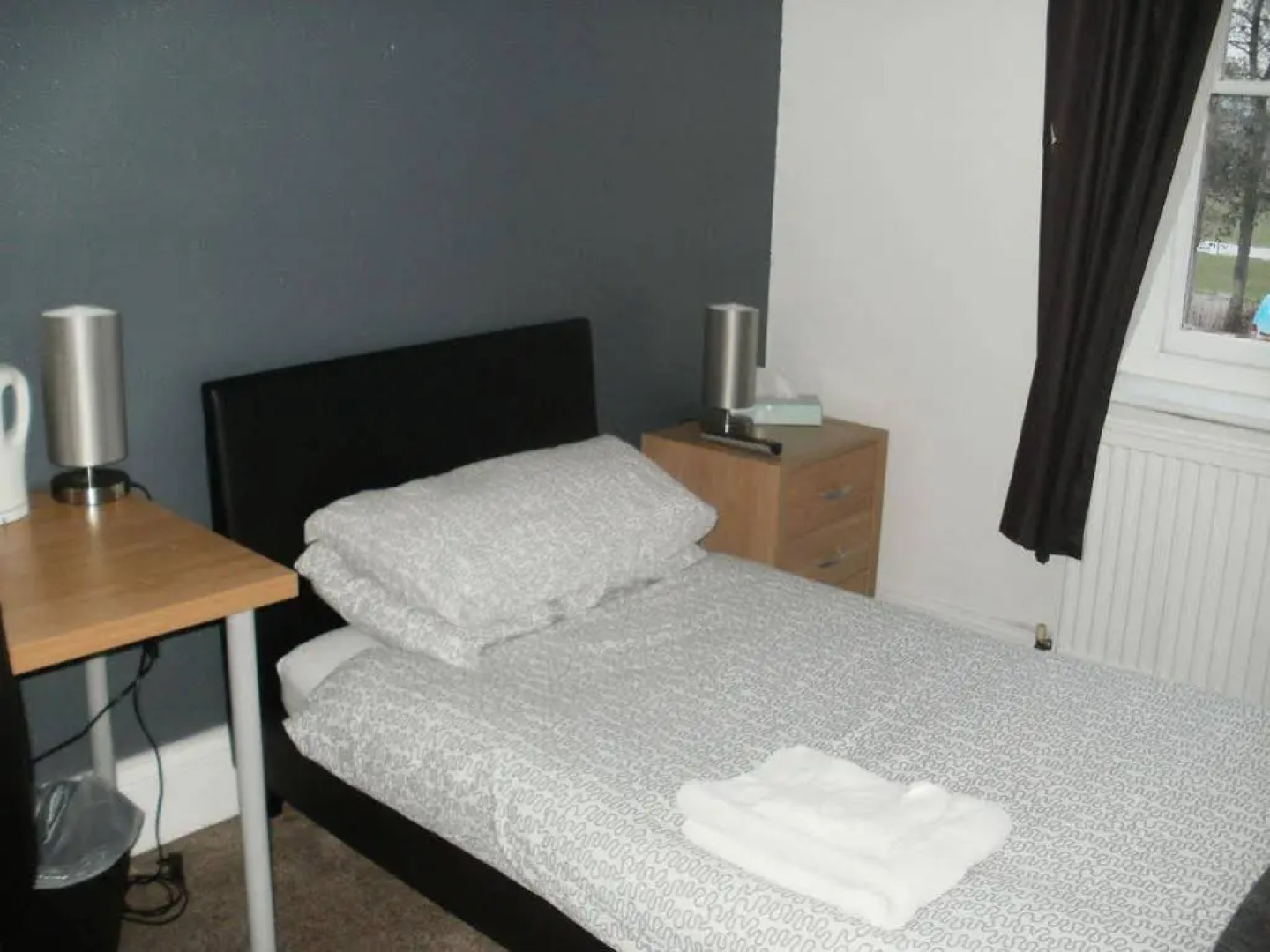 The Crown Inn - By Blunt Bars