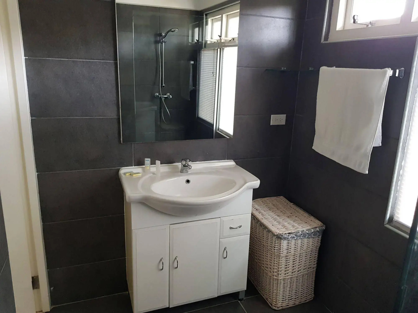 Bubali Villa & Apartments