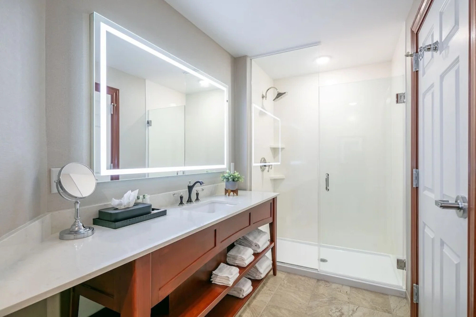 Bicycle Street Inn and Suites