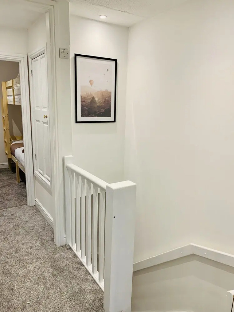 SA Today St Margarets Court Taunton with Fibre Wi-Fi & Netflix